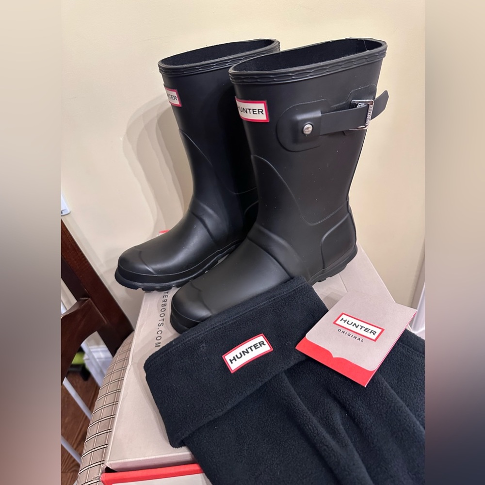 Hunter Rain Boots Including Fleece Sock Liners
